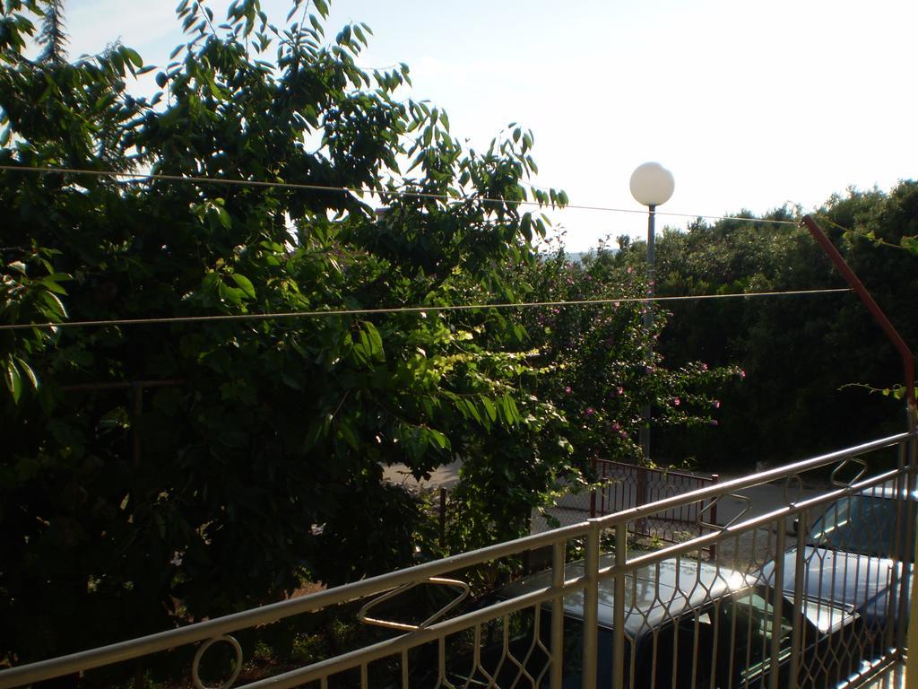 Apartments Kocijan Sukosan Exterior photo
